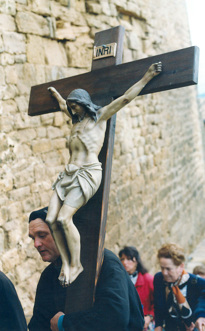 Llegando a la Iglesia de Ujué